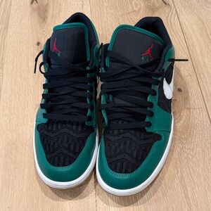 Jordan Men's Sneakers in Green and Black